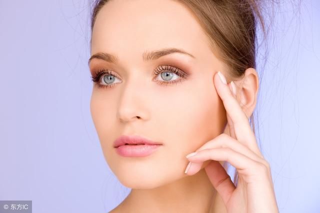 警惕:脸上一旦出现这3种信号,说明螨虫已经“覆盖”成虫海了!