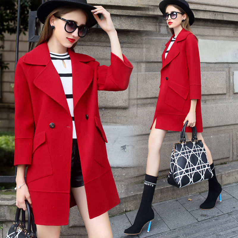 闺蜜从上海给我带了几件外套,穿上后,同事们说我至少年轻10岁