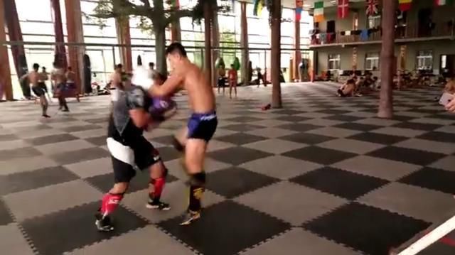 格斗狂人受够了!徐晓冬被打伤后出面痛斥网络流言蜚语!