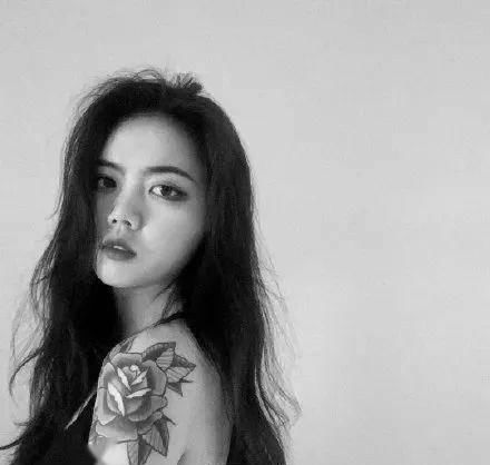  辨别■通过发型辨别渣女...这是什么沙雕啊？