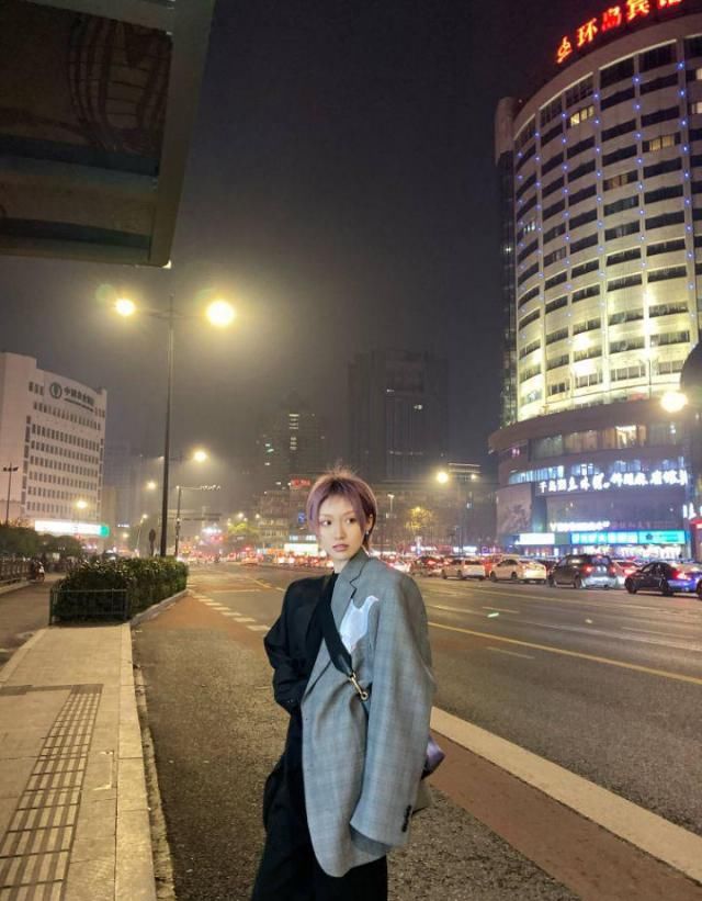  #搭来#4月气质女神穿搭来袭！时髦洋气显气质，优雅精致尽显女人味