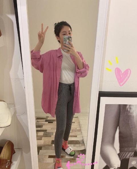 春夏■阿桔教你们如何搭配T恤,从春夏到秋冬,一件就可以搭遍整个衣橱