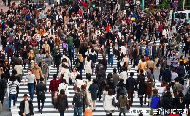  「增长速度」我国现在近14亿的人口，20年后会是多少？看看专家