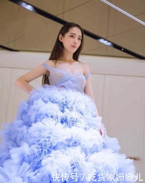 【婚纱】郭碧婷的浴球婚纱,热巴的星空婚纱,都输给了baby的风铃婚纱