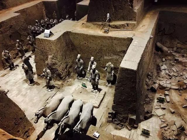 为什么兵马俑中间的土堆没人挖走，借你一百个胆子，你敢吗？