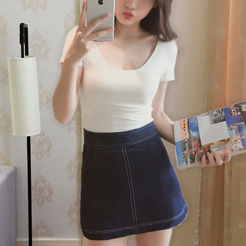 让人一眼“看不透”的紧身打底衫，紧而不露才最能回头率十足