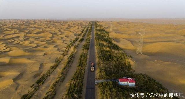 中国最寂寞的沙漠公路,500公里有108口井,一对夫妻守护一口井！