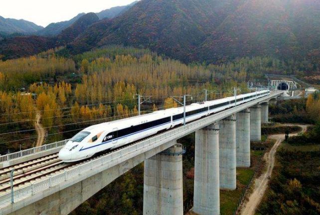  唯一：我国唯一一个市市通高铁的省份 ，还是最“绿”的大省