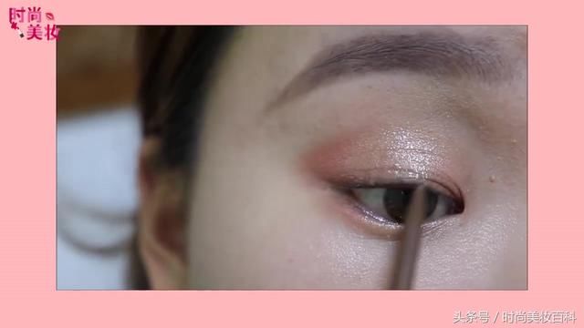 眼妆技巧｜初秋的清淡眼妆