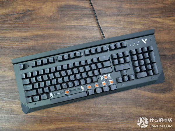 键盘脏了怎么办?拿去冲冲水!RAPOO 雷柏 V750防水背光机械键盘体验