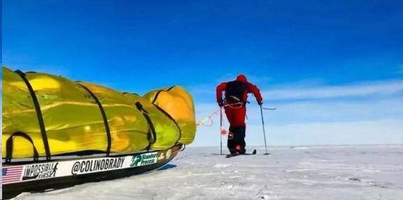 美国男子独自一人穿越南极，仅用时54天，携带200多斤食物！