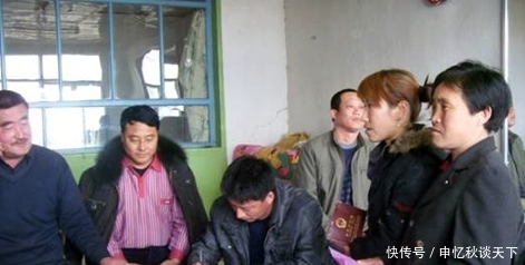  【延迟退休】农村的“社保”和“农保”，2种卡到底交哪一个才划