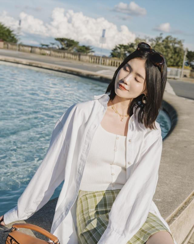  #韵味#做好穿搭的功课,简单衣服穿出时尚韵味,穿衣不再随波逐流