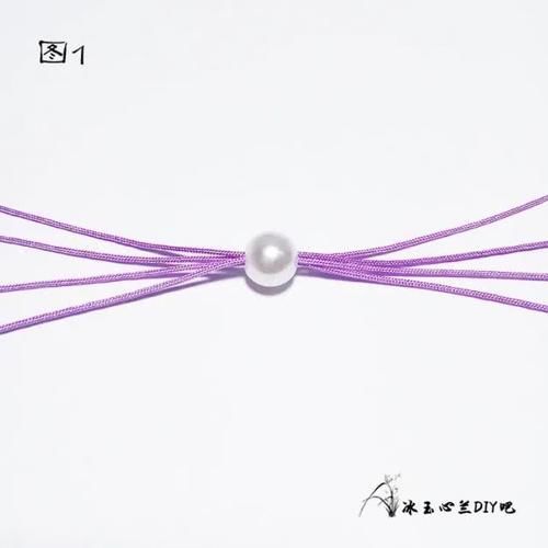  『亲手』这么好看又贵气的紫色手链，成本才几毛钱，有空一定要亲手编一条