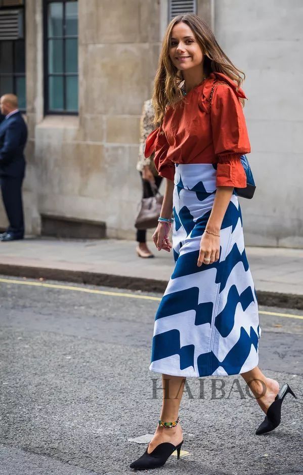 谁说这个颜色土了?这样明明穿起来就很好看!