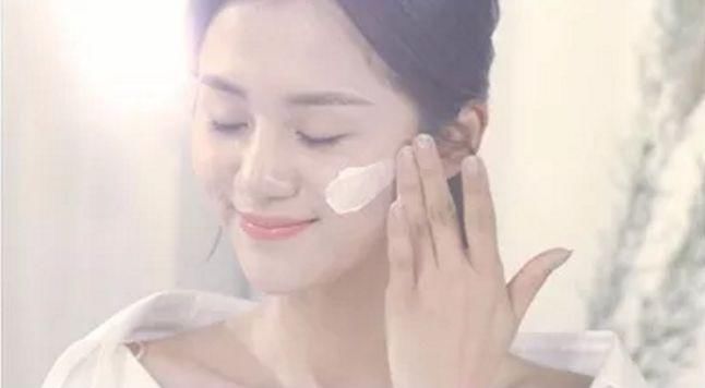 江疏影白到发光的“灯泡皮”怎么养成的?原来全靠这个神器...
