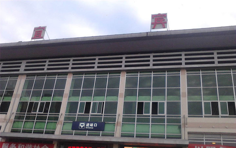 中国西南地区GDP最高的十个城市，第三名与第二名差了一万多亿!