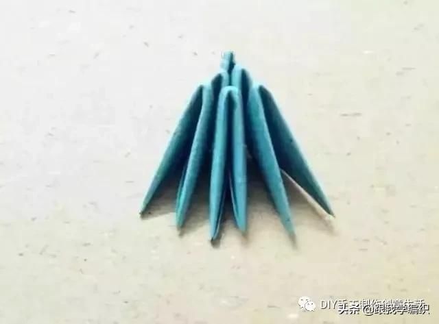  『蓝色』简单的折个三角，组合成百变造型