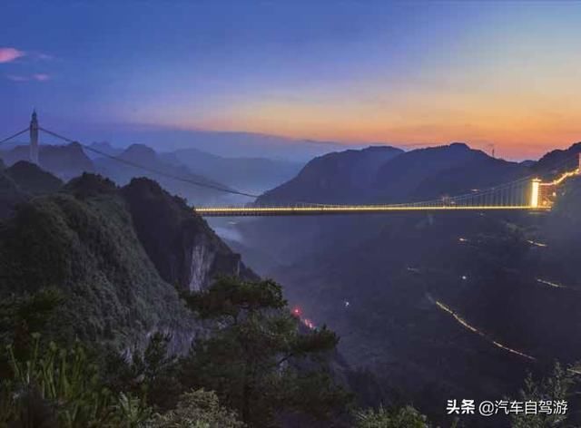 铁索腾云，矮寨天上有座桥