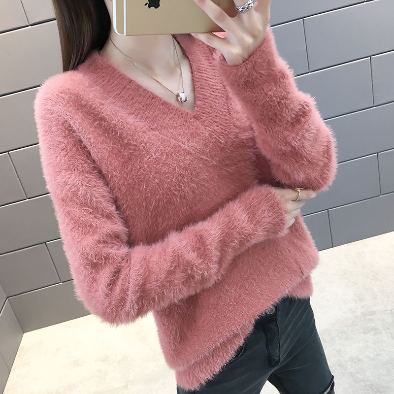 国庆别穿裙子了，毛衣+小脚裤才是最佳选择，时髦减龄美极了