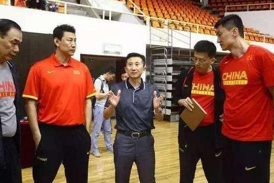 中国男篮即将公布主教练人选 不排除有其他人空降的可能！