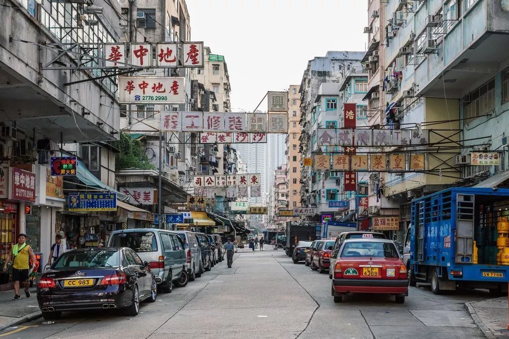 没见过香港的“棺材房”，就别说自己过得不幸福