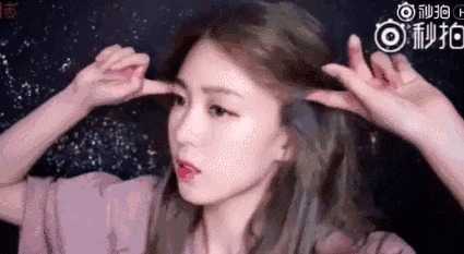 迪丽热巴《一千零一夜》半马尾头只要4步骤，慵懒气质太迷人！