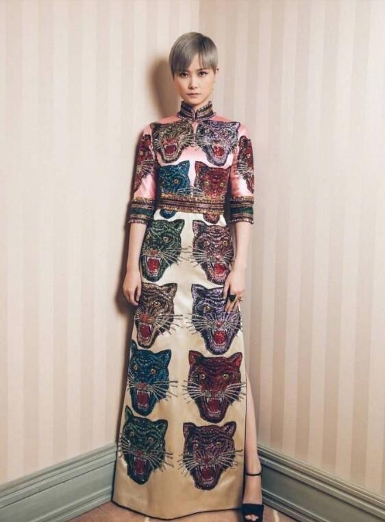 李宇春变身小萝莉,这发型,小学生都不喜欢了吧?