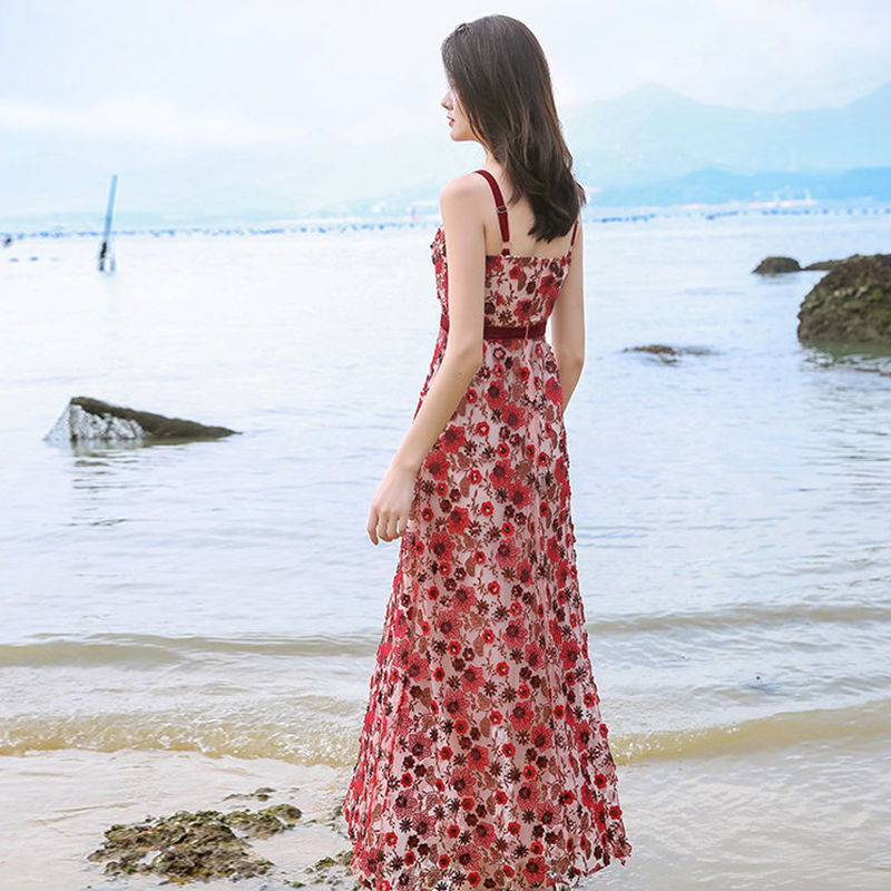 40以上女人，早秋尽量别穿不过膝短裙，这种过膝长裙，优雅显瘦