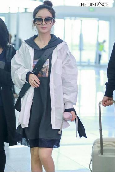 演艺精湛,如今隐退娱乐圈高调宣布恋爱_【快资