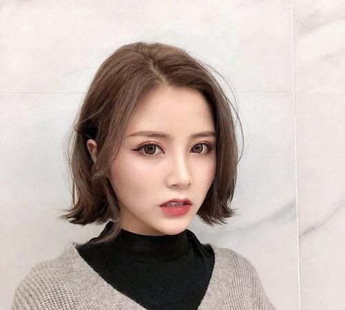  [女性]越剪越美“锁骨发”31款，时尚显脸瘦，适合大多数女性
