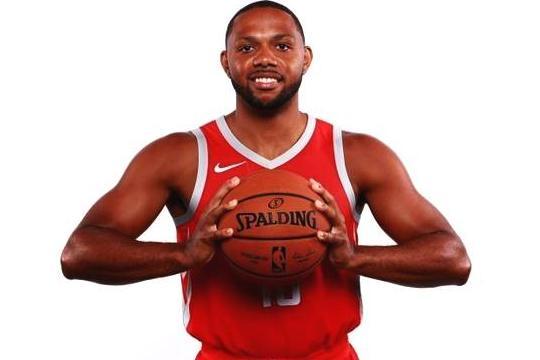 来了！火箭新援齐亮相，甜瓜真社会，周琦这身材进不了轮换？