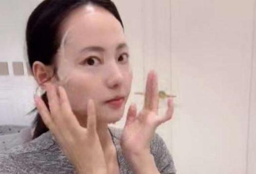  【女人】建议女人：每天睡觉前坚持做这4件事，会让你的皮肤越养越好！