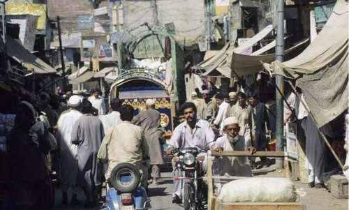 全球“最特别”收费站：按国籍收费，本国人都要收费，中国却免费