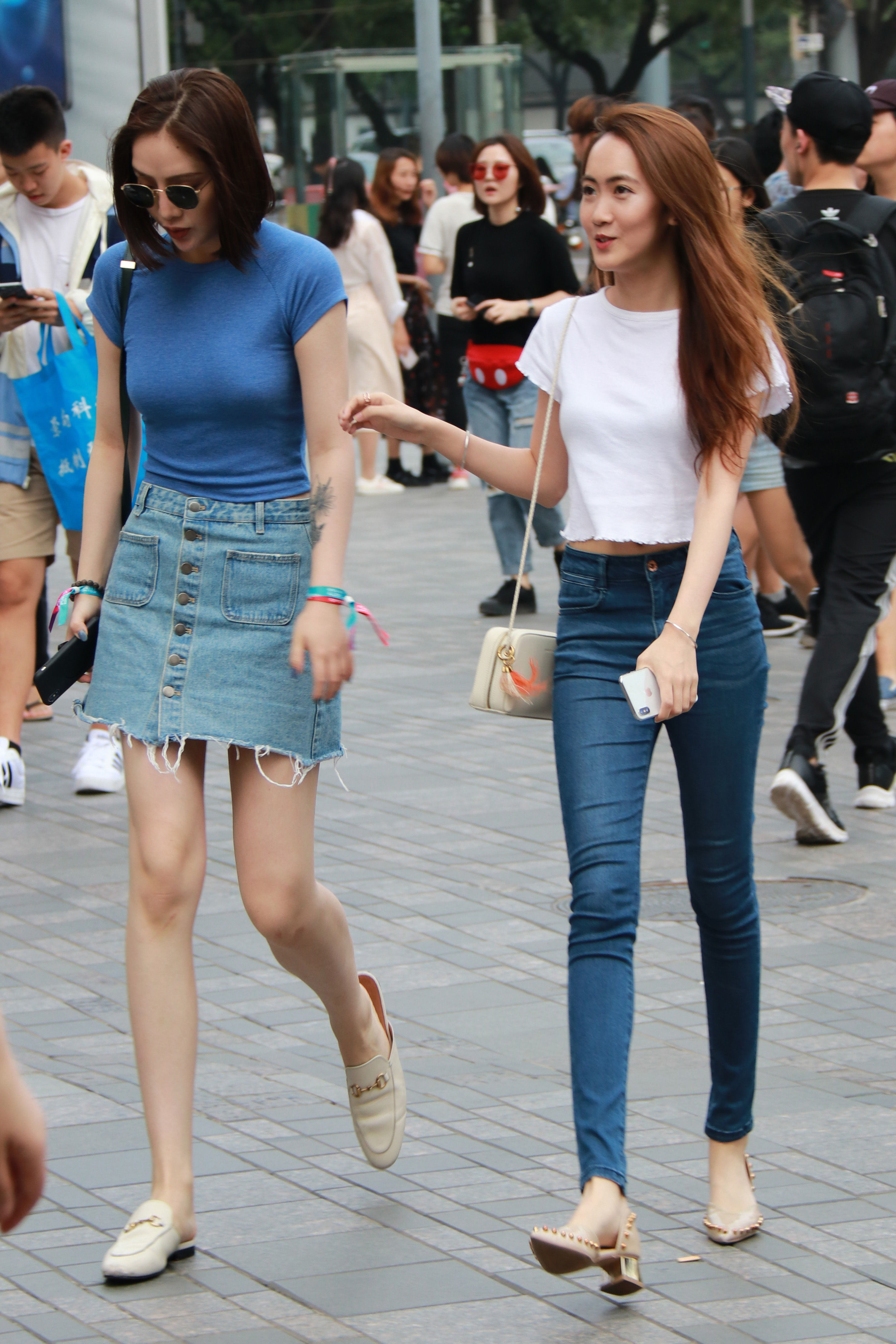 街拍路人，艳压群芳的独特穿搭参考，让你成为时尚潮流领跑人