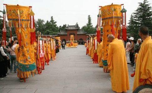 中国最神秘寺庙:藏15座“肉身佛像”,专家鉴定“大有来头”!