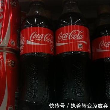 在遍地土豪的迪拜，一百人民币可以买些什么说出来你可别不信