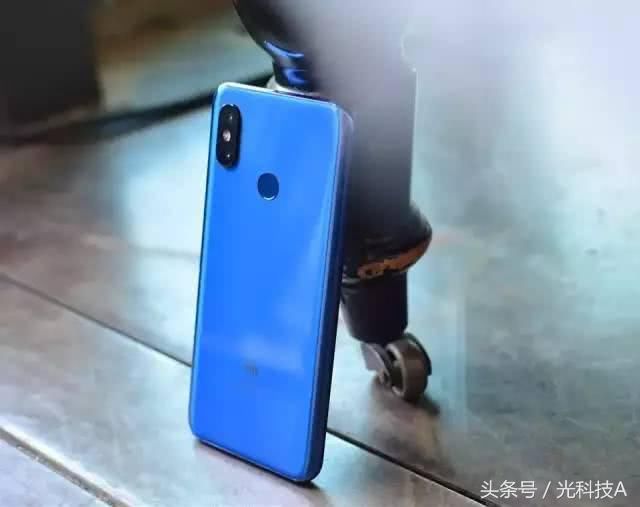 魅族新旗舰,8加8还有屏下指纹,小米8真正的对