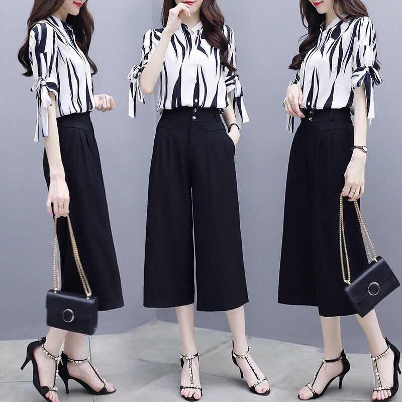 现在40岁女人真会打扮，逛街穿这样时髦套装，走到哪都惊艳全场