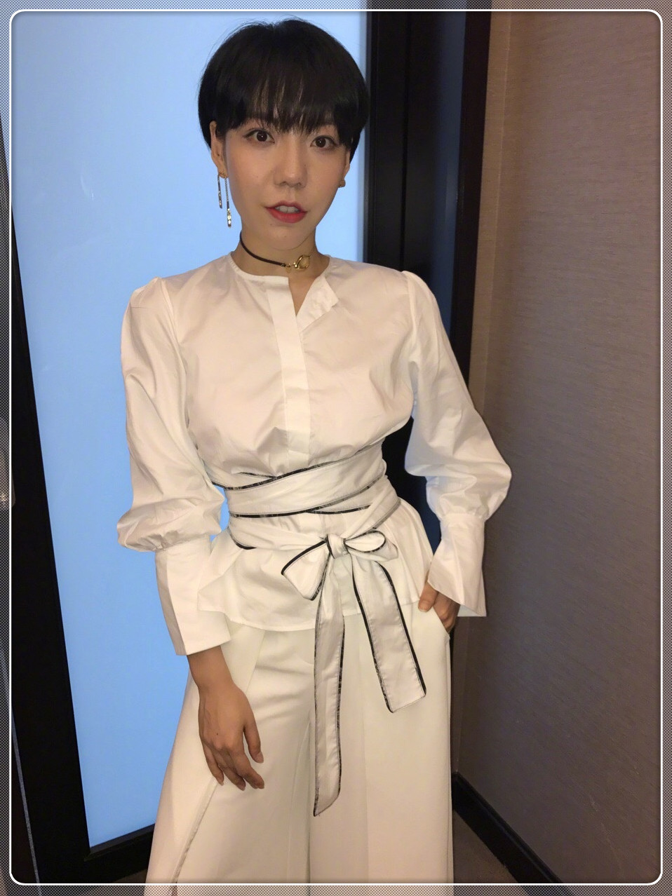 吴莫愁终于肯换刘海了！但这次剪得太短了点，网友：比以前好看了