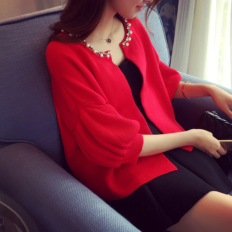 哇新款秋装，姐穿着洋气美丽，俏皮可爱，同事眼红的爆叫，太好看