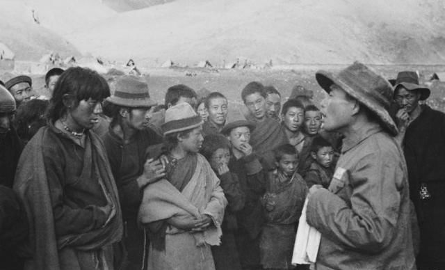50年代初，西藏和平解放路上珍贵影像