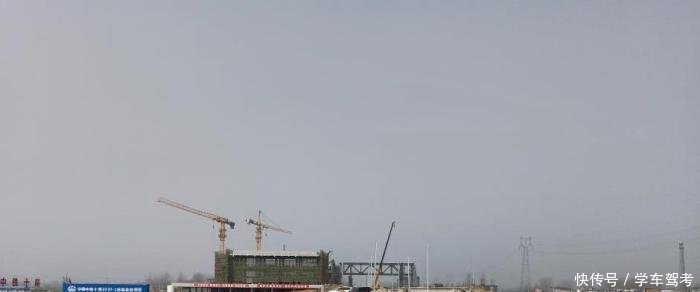  【高铁】全国绝无仅有，高铁为一个县拐弯