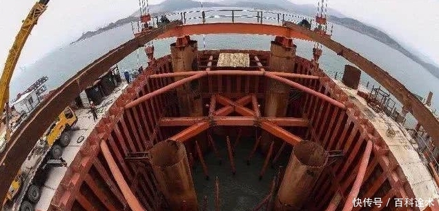 大海如此深，跨海大桥的桥墩是如何打下去的？看完佩服我国工程师