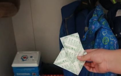  『妙用』没想到被扔掉的干燥剂还是个宝，还有这样的妙用，可惜以前都扔了