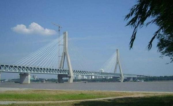  [城市]叫了十几年“大武汉”，武汉有多大？情侣同城不同区，仿佛异地恋
