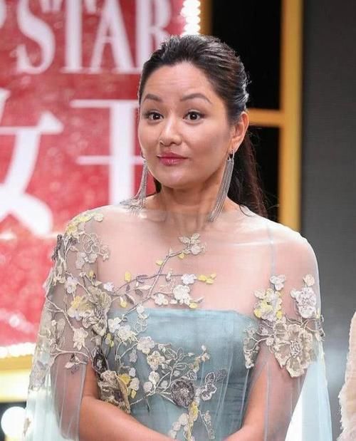 「女人」李亚鹏曾说要娶的女人,跟张亚东同居11年,还被亲哥骗了三千万