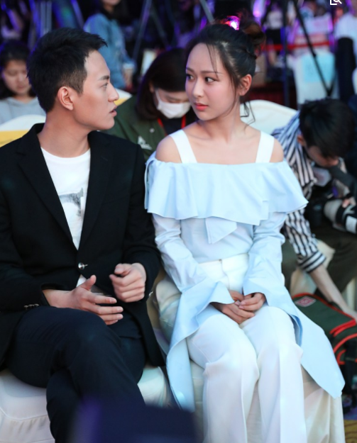 张继科景甜七夕零互动，知情人爆料真相，网友：难道魔咒还没过去