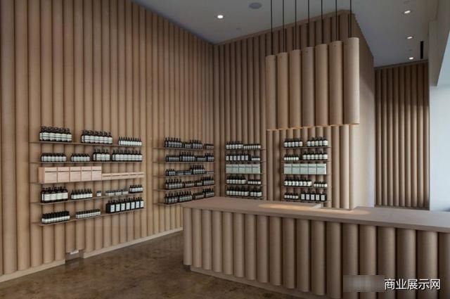 「植物」美国加州洛杉矶伊索 (Aesop) 天然植物护肤品店