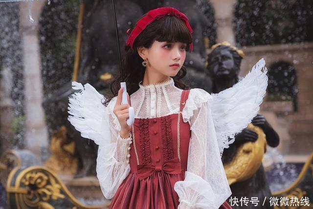 「拥有」2020年洛丽塔圈内很流行这些显白色,lo娘都爱穿,你拥有了几条
